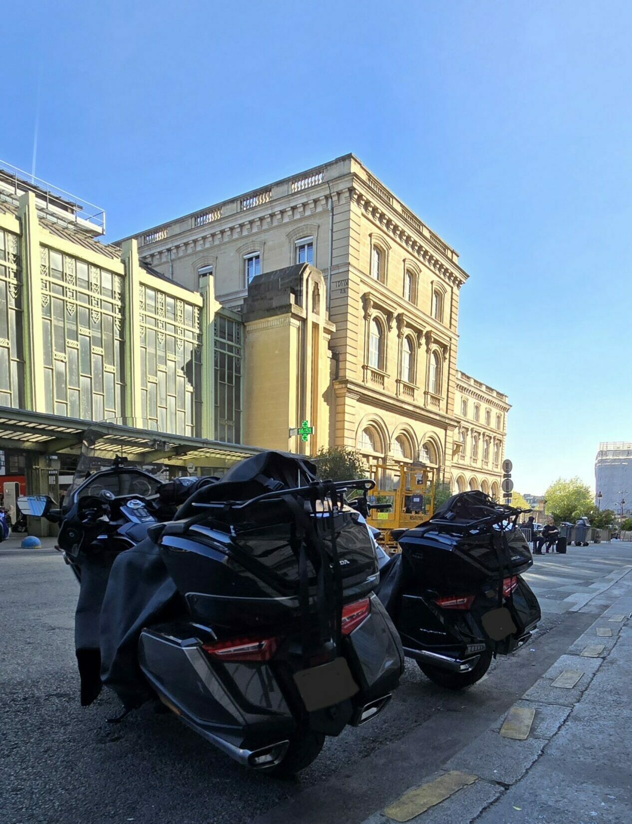TAXI MOTO PARIS GARE BSK